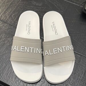 Valentino Slides